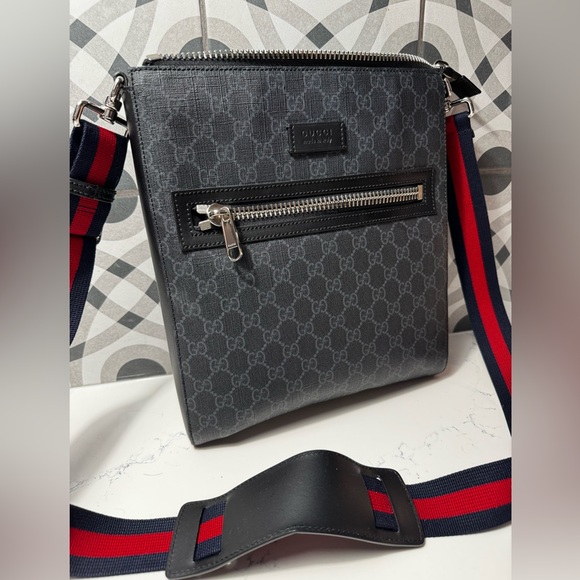 Gucci GG Supreme Messenger Bag 474137 K5RLN Black Web Stripe Crossbody - Picture 4 of 13